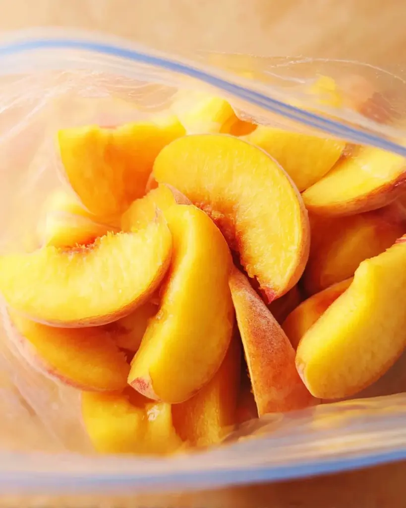 How to Freeze Peaches